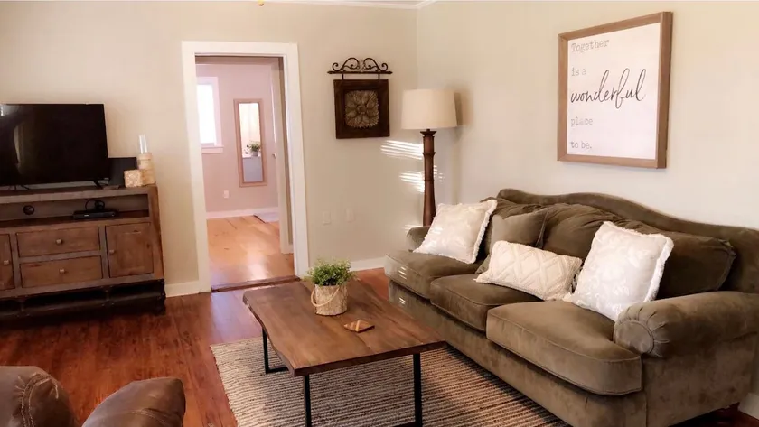 Gautier II Cozy 2 bedroom - Image 1