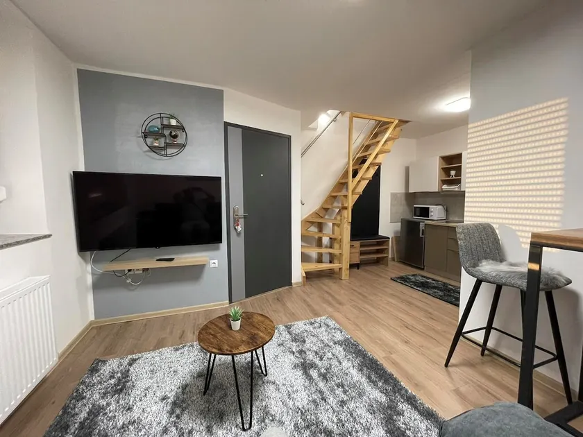 Apartman 4YOU: Central station - SELF CHECK IN - Image 1