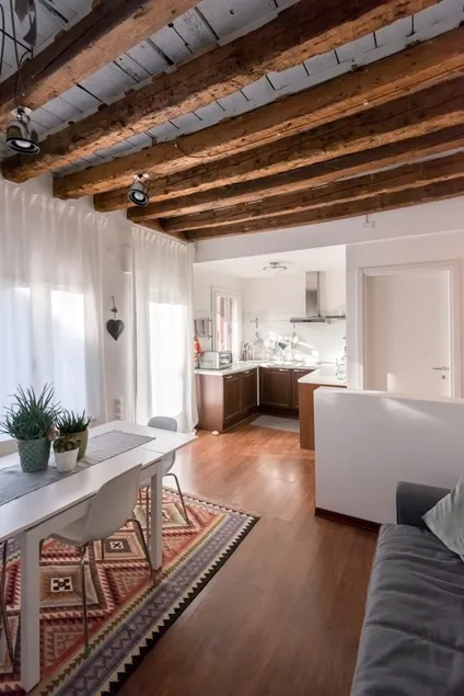 Central apartment with amazing roof garden - Image 1