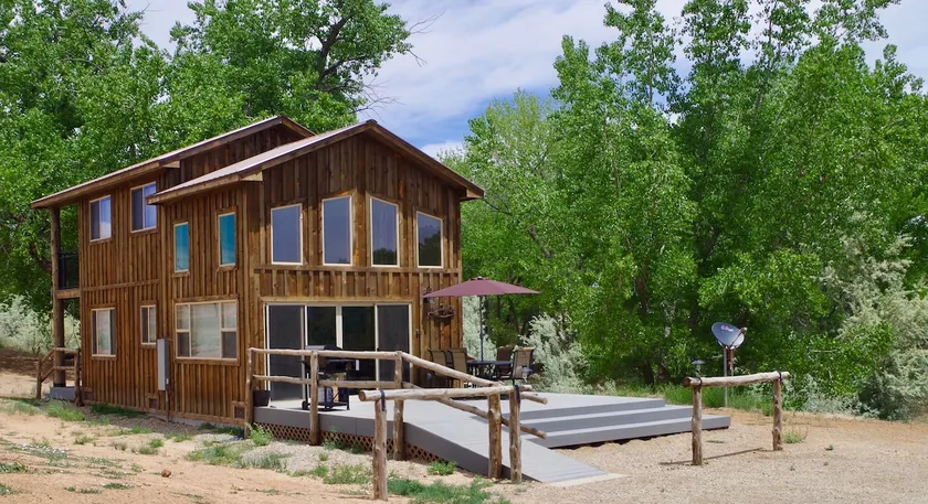 Rustic Hideaway - Image 1