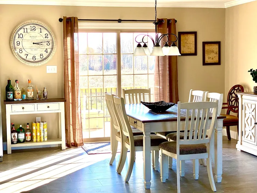 Beautiful 2 bed 2.5 bath with GAME room - Image 1