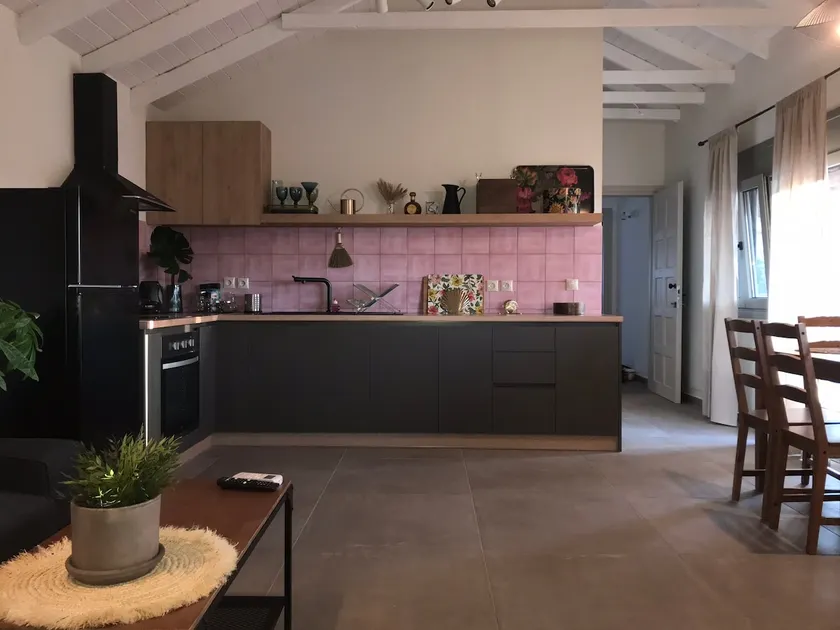 Toni’s apartment - Image 1
