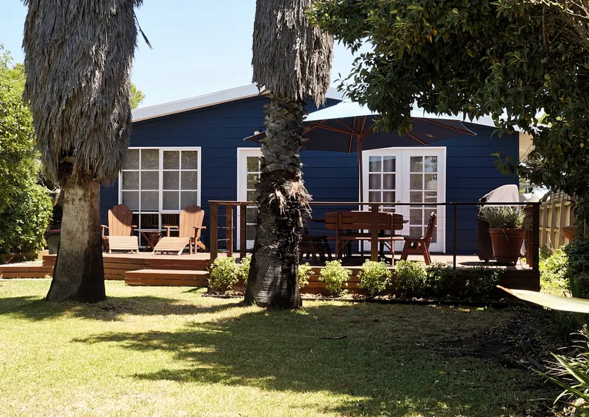 Twin Palms Island Getaway - Image 1