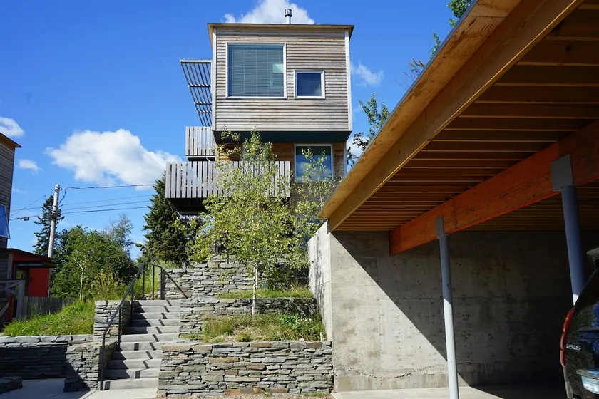 Das SkyHouse. Ein atemberaubender, neuer Bio-Zeitgenosse mit Blick auf den Hafen - Image 1