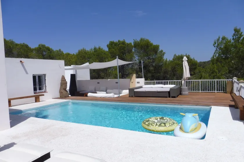 Villa in Cala Tarida with Private Pool & Sea View - Image 1