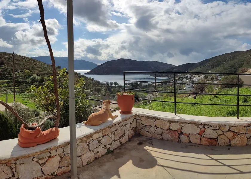 Calliope stone house - Image 1