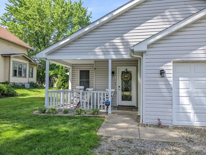 Updated Home on Quiet Street Close to Town. ReLAX! - Image 1