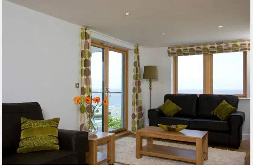Una playa fistral con capacidad para 4 personas en 2 habitaciones. - Image 1