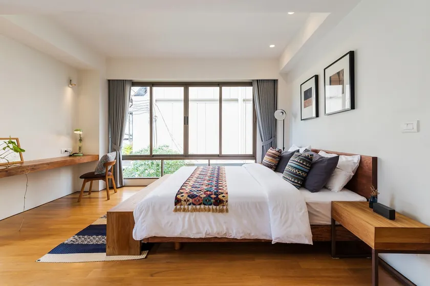 APT476 | 2nd Fl. | 2 BDR | 1min walk to Subway - Image 1