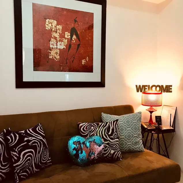 Cozy 1BR Netflix & Alexa w Balcony Free Pool - Image 1
