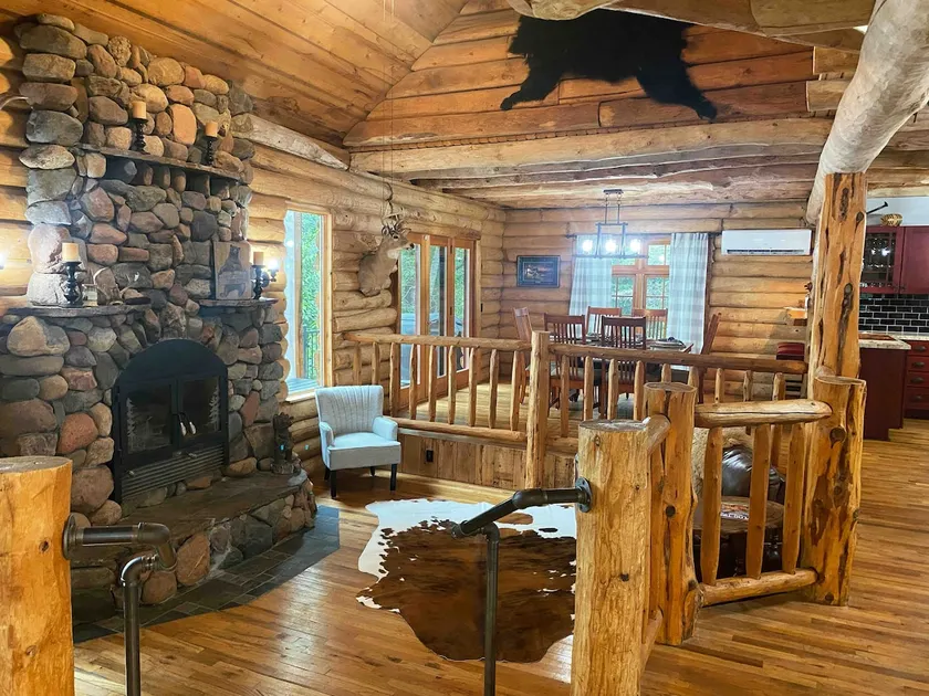 Lodge at Lotus Lake - Image 1