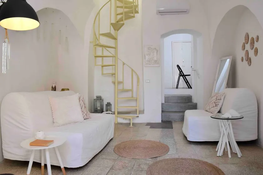Historic Salento Jewel with Rooftop Terrace & AC - Image 1