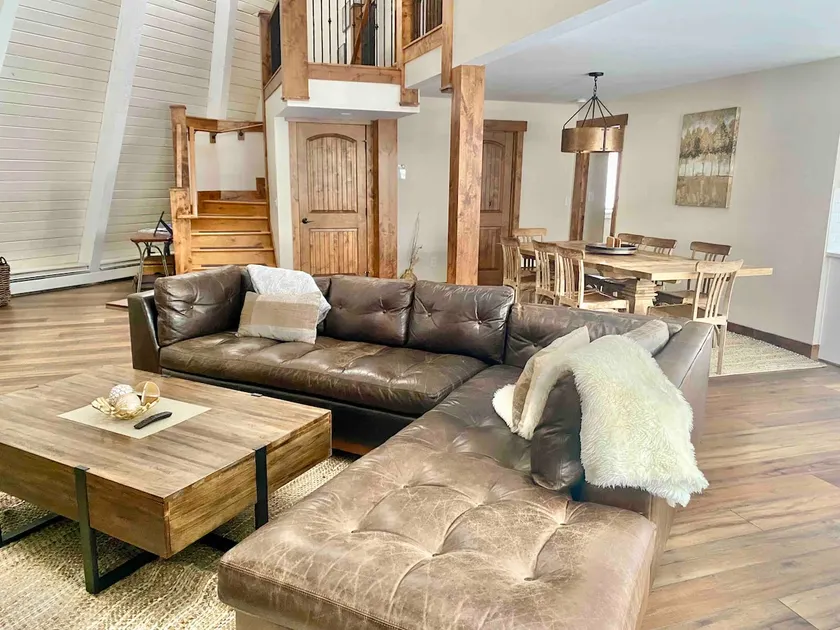6 bedroom modern West Vail Home w/2 large decks, 300 yds from Vail free shuttle - Image 1