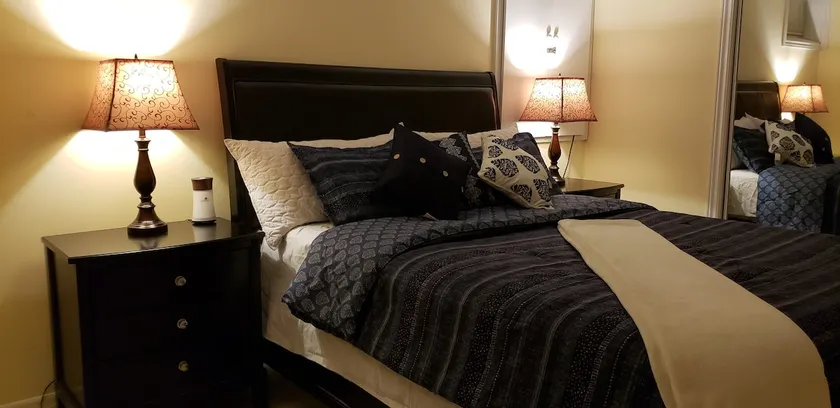 Private Upscale Apartment - Image 1