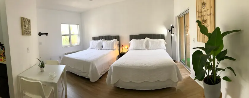 PGA / Mets Studio Modern Clean & Relaxing Apt B - Image 1