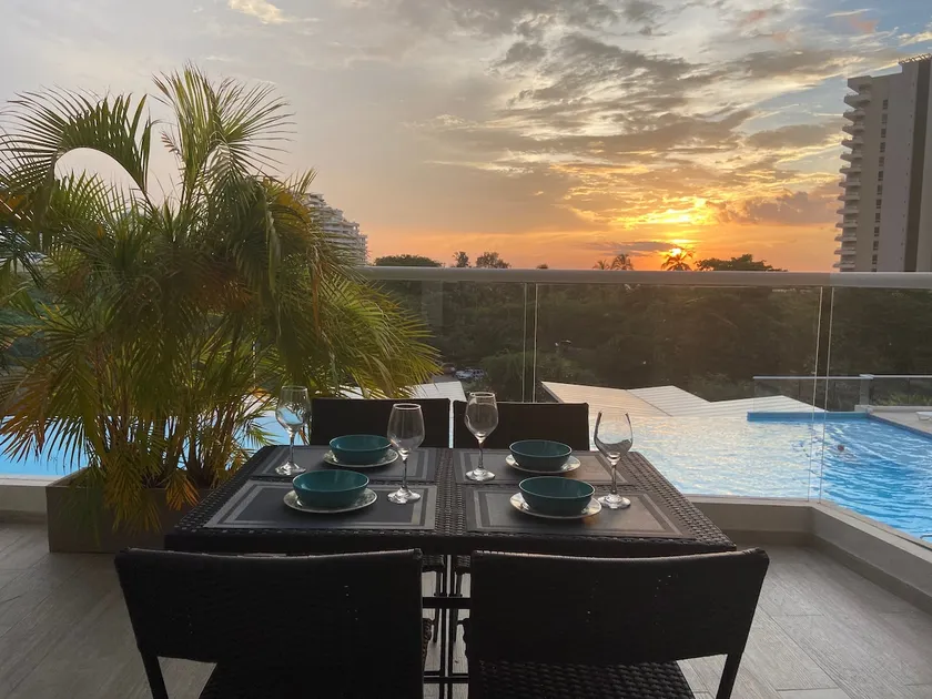 Large apartment 2 bedrooms • 6 guests • Pool + beach - Image 1