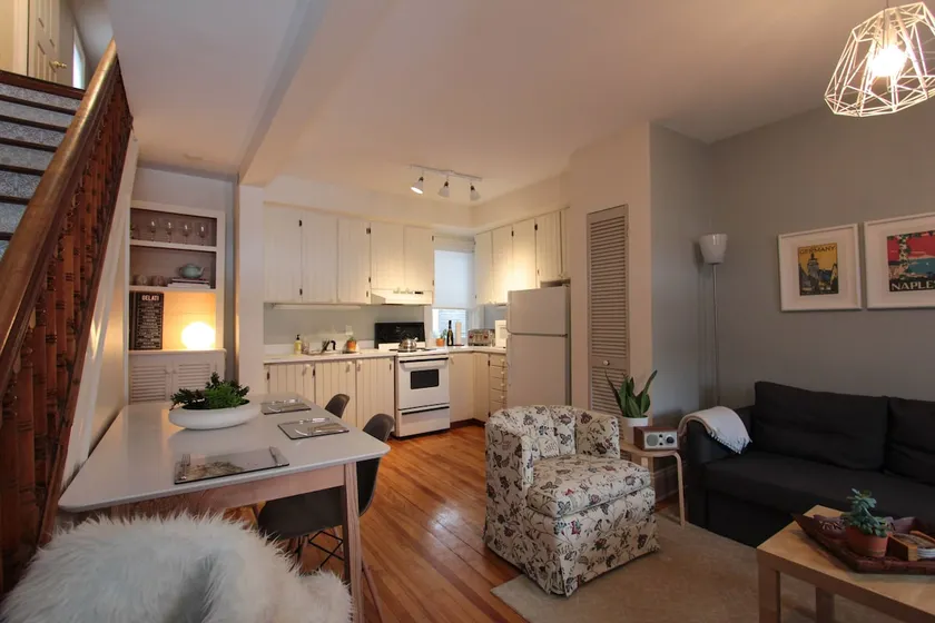Glebe 1 bdrm-Steps from the Canal & Lansdowne - Image 1