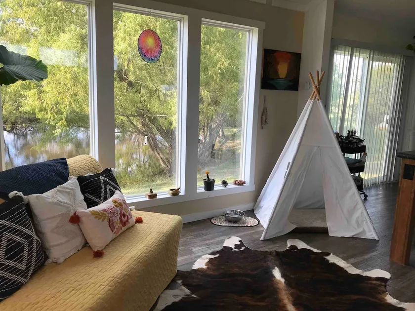 Cozy home 25 min from Austin, 12 min to Formula 1! - Image 1