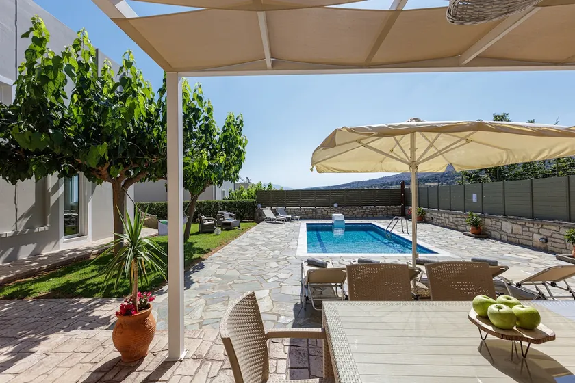 Peaceful Villa with Private Pool, BBQ & Kids Area - Image 1