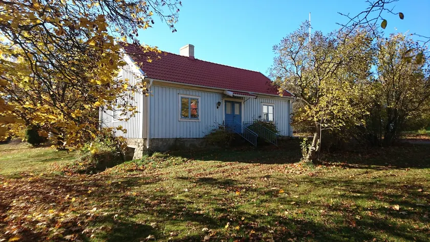 South wing in Norra Hagby, Kalmar - Image 1