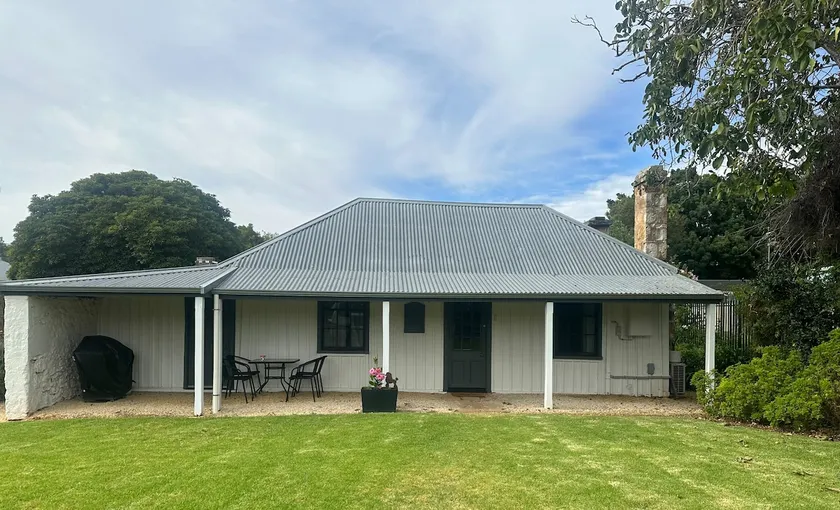 Ulva cottage - history in the heart of Penola - Image 1