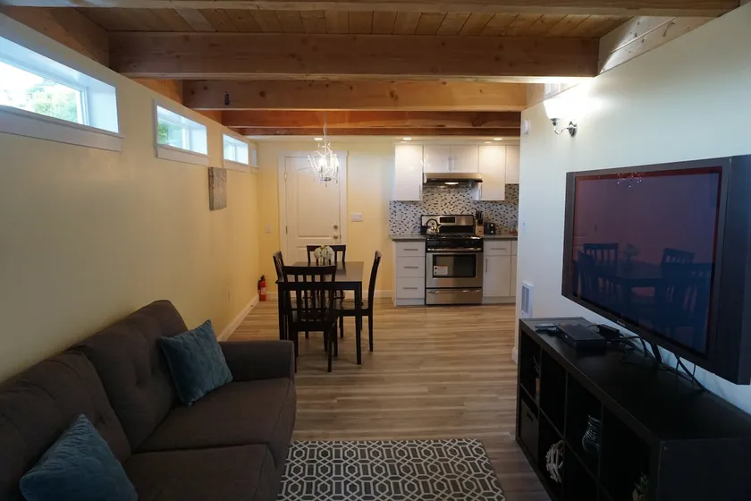 Fresh new 2BR in-law unit with private entrance - Image 1