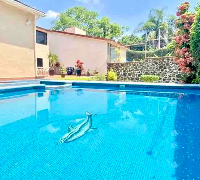 Excellent Location Casa Cuerna - Image 1
