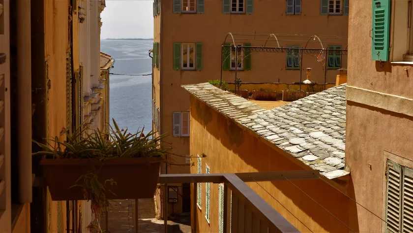 CASA ANANDA, heart of the Bastia citadel - Image 1