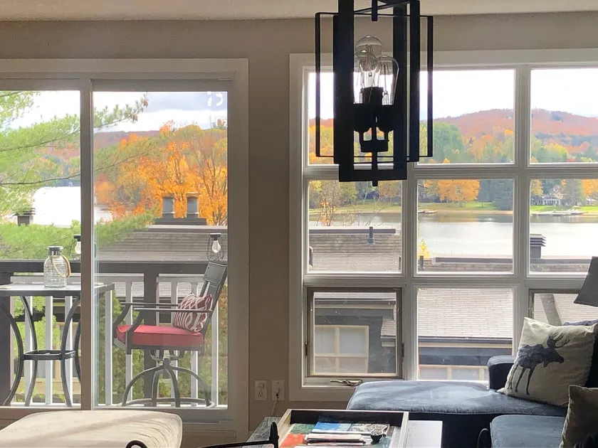 The Muskoka Lake Side Ski Chalet with Hidden Valley Resort Access minutes from Downtown Huntsville - Image 1