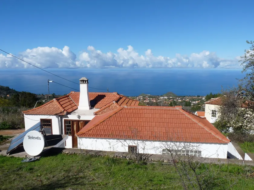 Finca La Paz vacation home with fantastic sea views - Image 1