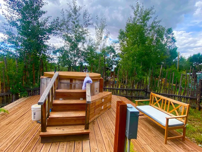Pond Casita: Farm Animal Hot Tubs Saunas - Image 1