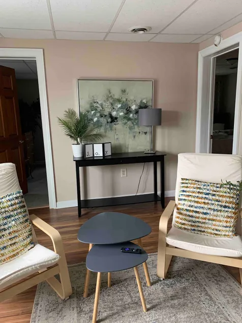 ”ARTspazio - 470” 2bed 1st Floor W/D near UPMC - Image 1