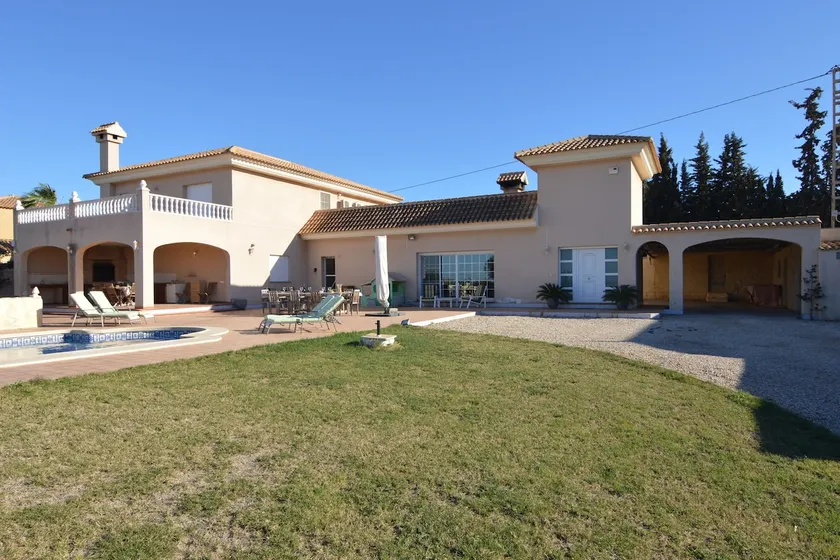 Villa a El Agar con Piscina e Spiagge - Image 1