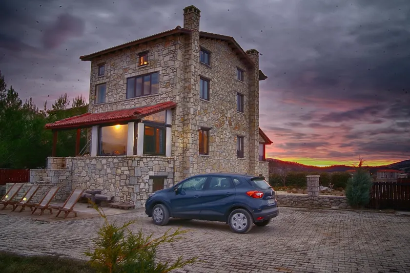 Parnassos Chalets - Image 1