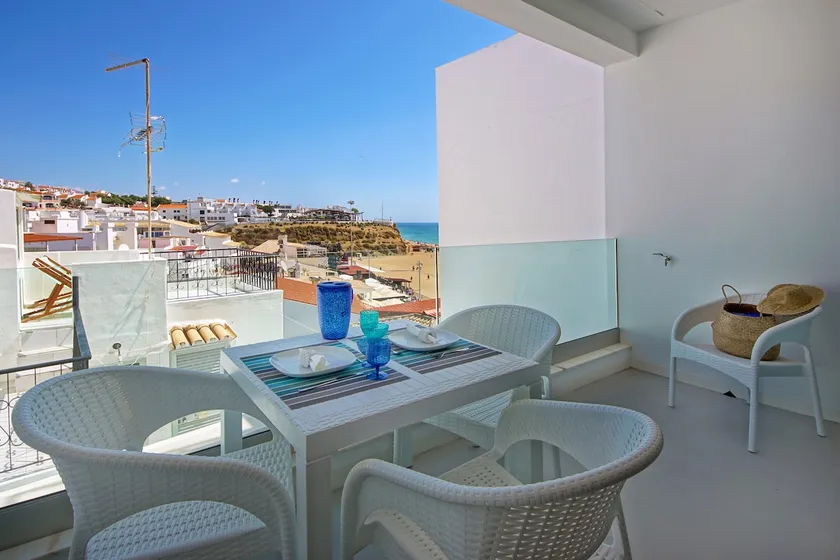 Casa Indigo- Perfect location & Sea View by DreamvillasAlbufeira - Image 1