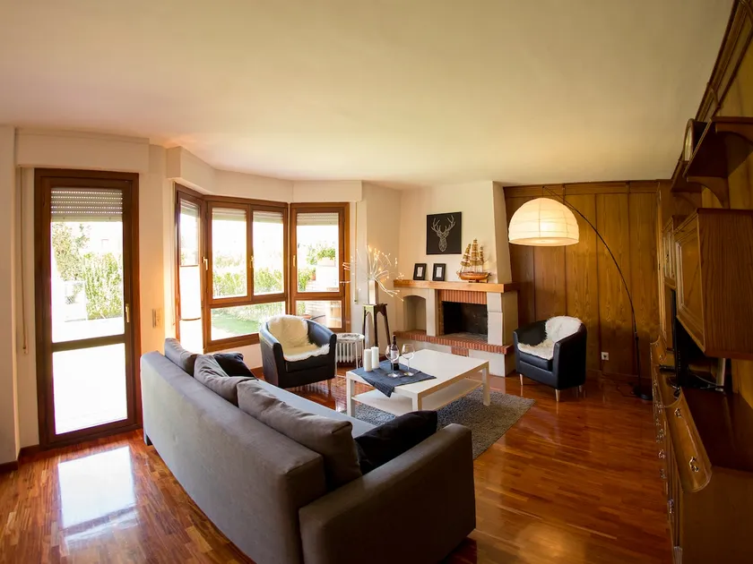 Chalet Haro 5 bedrooms pool and garden - Image 1