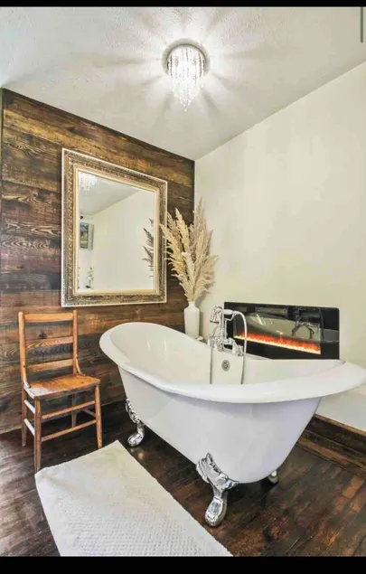 The Aviary Retreat - Image 1