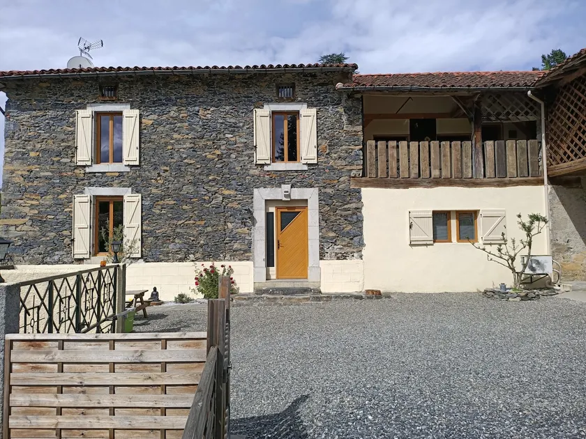 In the Pyrenean foothills ”The Bears” - Image 1