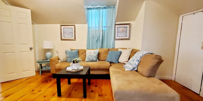 Beach guest house, Free parking close to Boston - Image 1