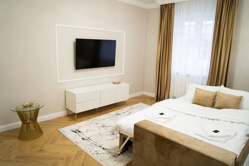 Central Parc Apartment 1 ! Self Check-in ! Free Parking ! WiFi - Image 1