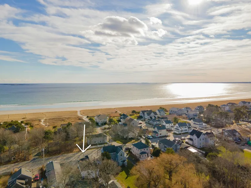 Adorable Beach House Across the Street From Beach! - Image 1