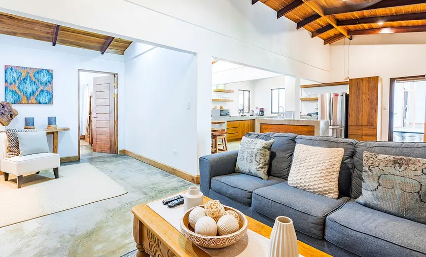 Casa Aire. Unwind heaven. Beach & Airp.2 King bed - Image 1