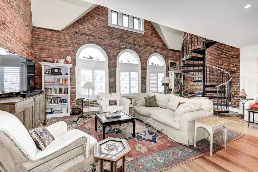 DuPont Duplex 2beds/2baths, stylish, cozy- unit401 - Image 1
