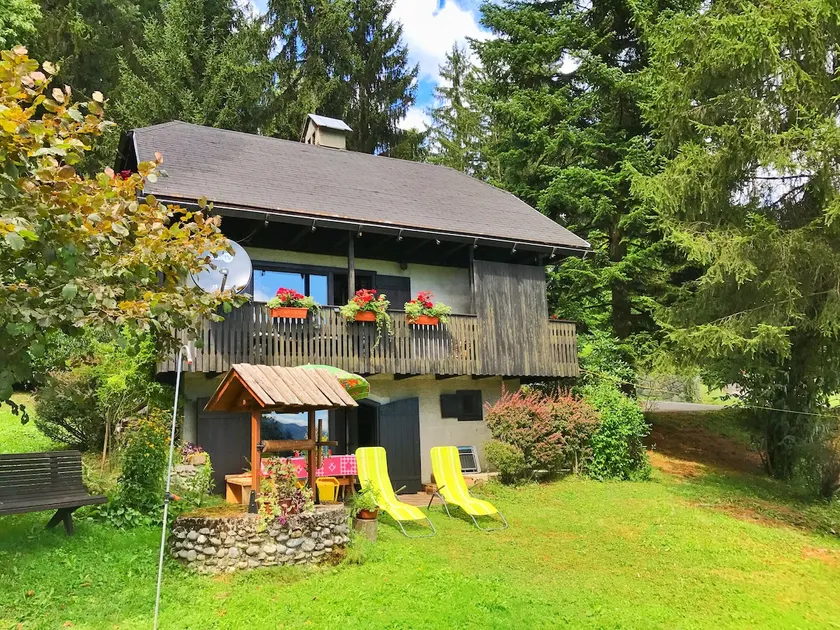 Peaceful Nature Cabin Jolly - Image 1
