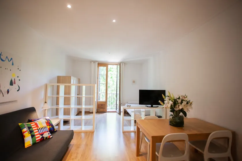 Apartment on the Rambla - Image 1