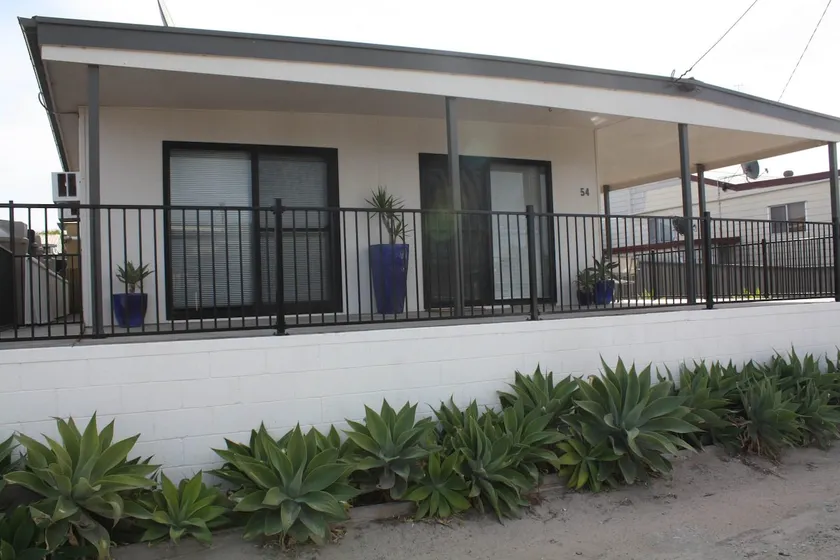 Salty Verandah - Perfect position in the Original Township - Image 1