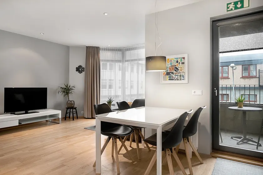 Apartment with Ocean View, Downtown Reykjavik - Image 1