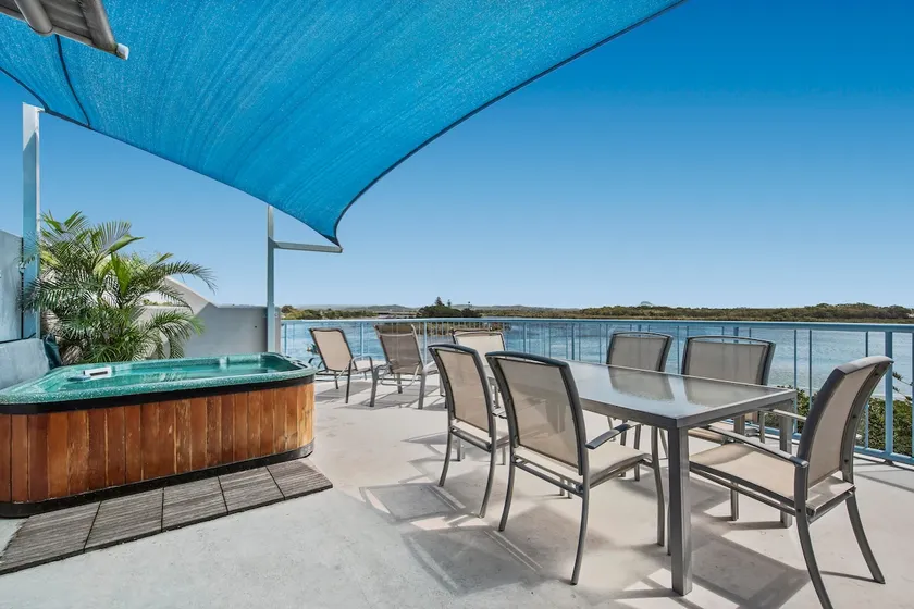 Spectacular Sunsets from Private Rooftop Terrace - Image 1