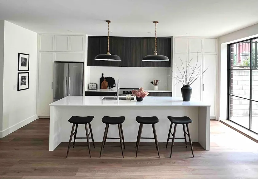The Byron Brownstone - Image 1