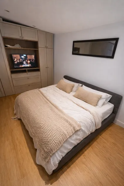 Studio in Greenford - 20 mins to Heathrow or London - Image 1